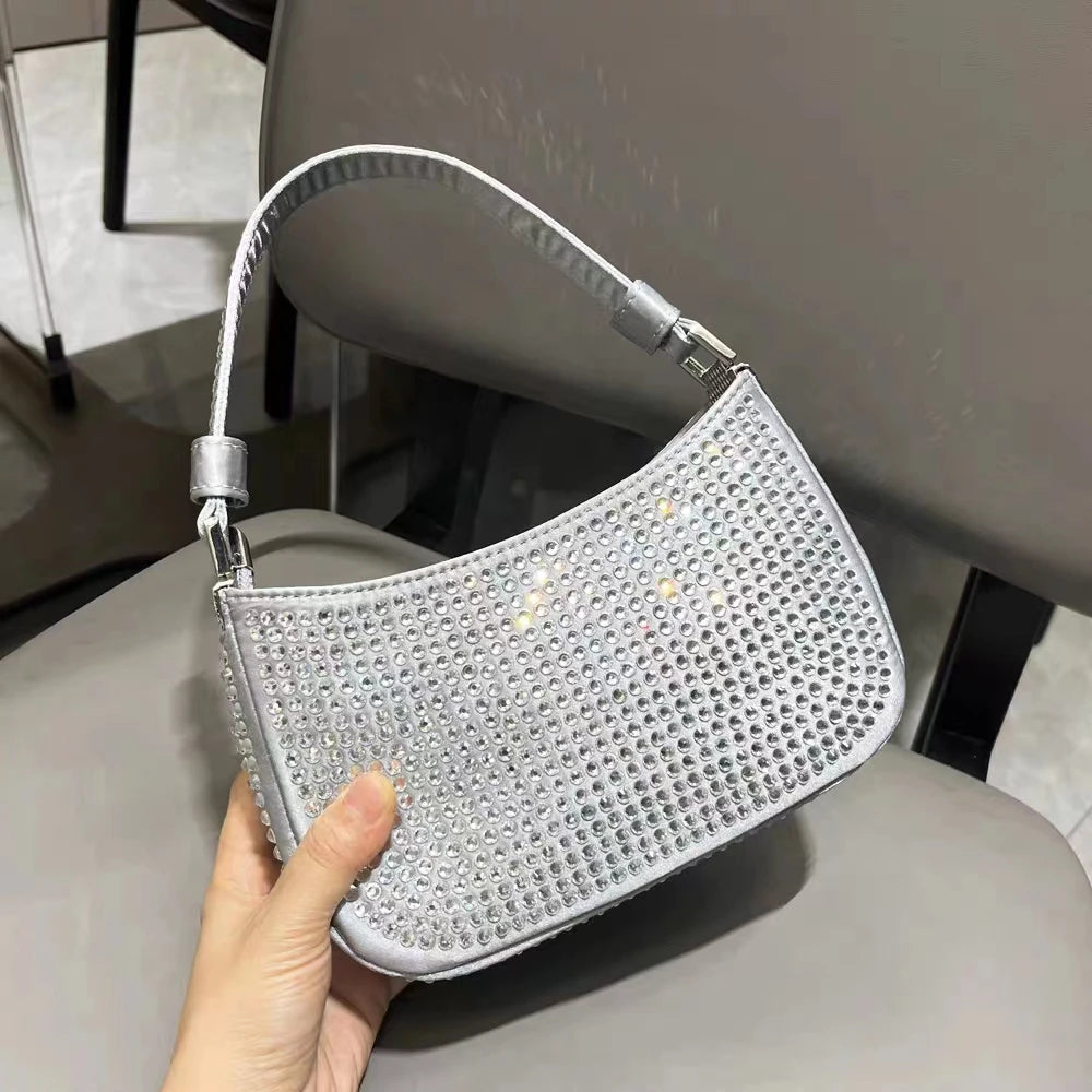 Sac à main chic et raffiné à strass